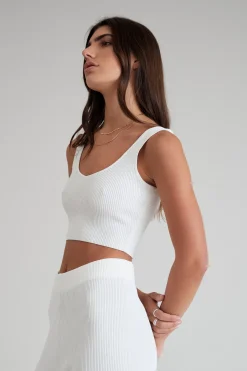 Amelia Rib V-Tank