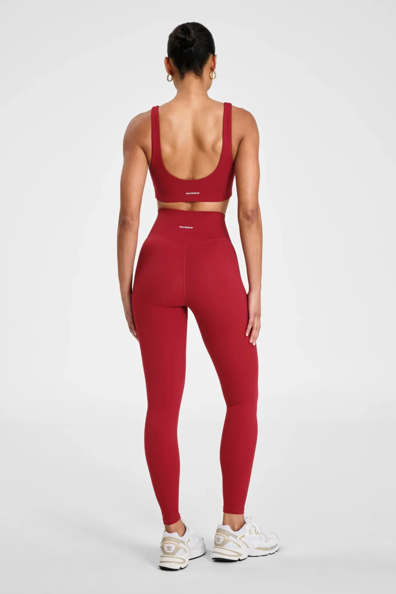CLOUDCORE Open Back Sports Bra