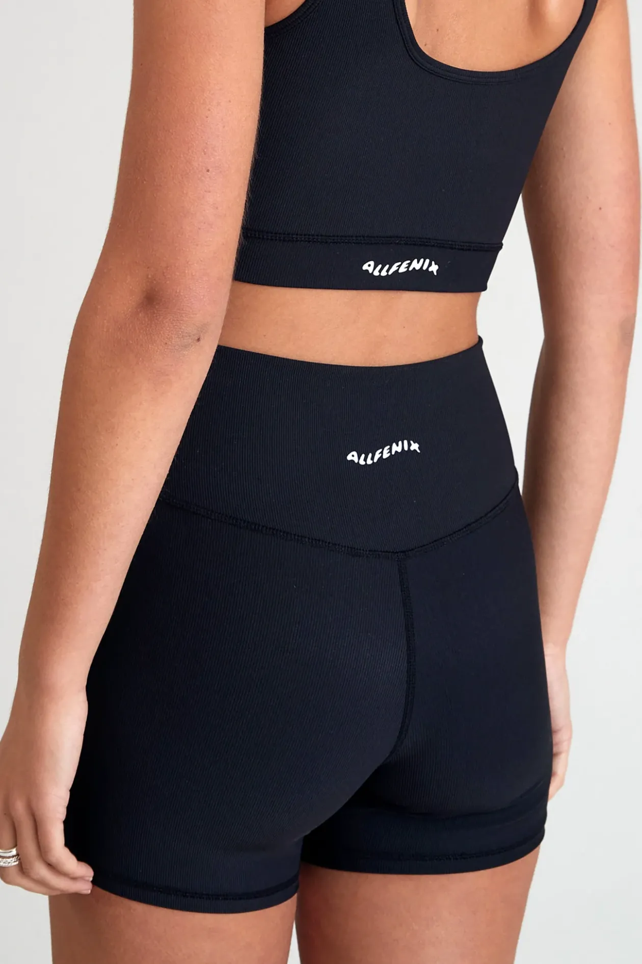 EcoRib V-Waist 5" Bike Short